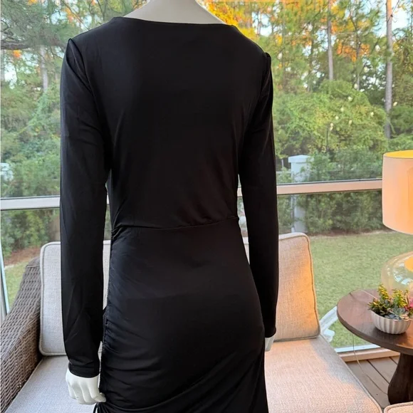Lulu’s Black Draped Long Sleeve Dress- NWT Size L - Picture 5 of 6